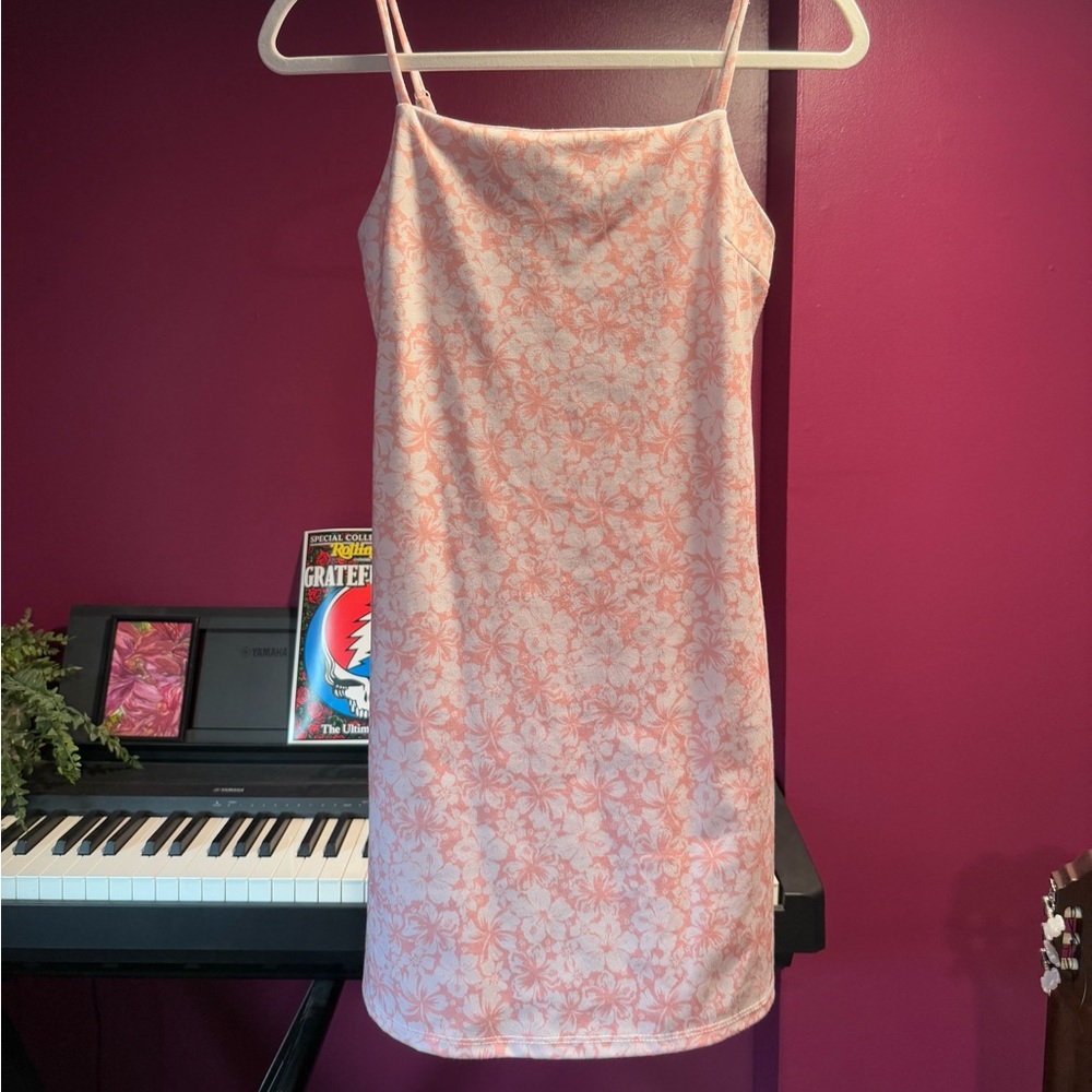 Altar’d State Hawaiian/hibiscus floral print mini dress. Perfect condition.